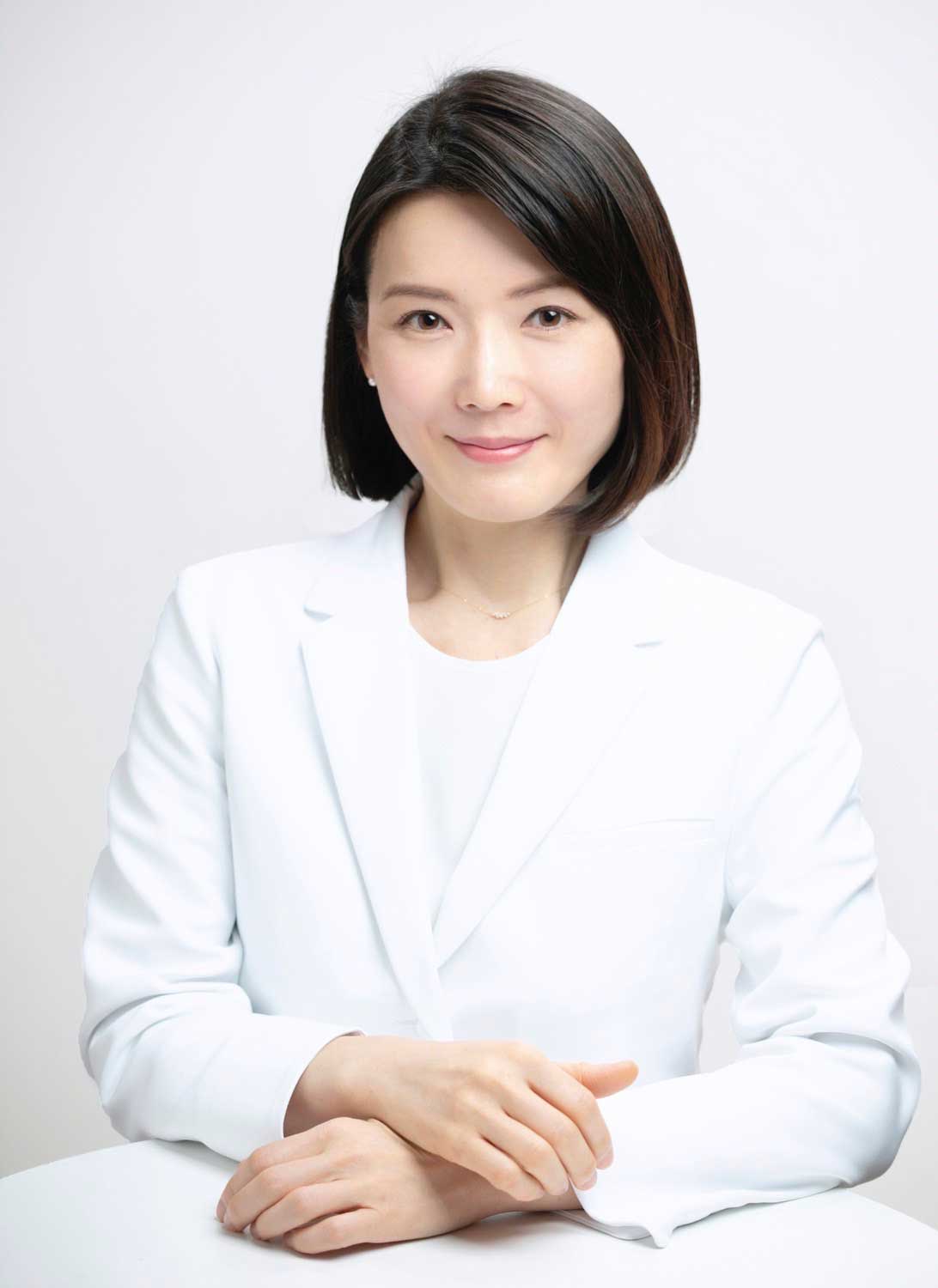 微笑む西浦蘭子院長